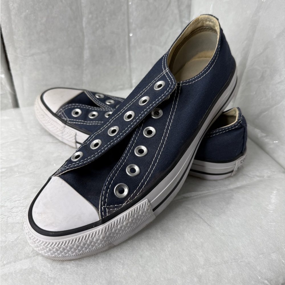 Navy blue converse new worn once
